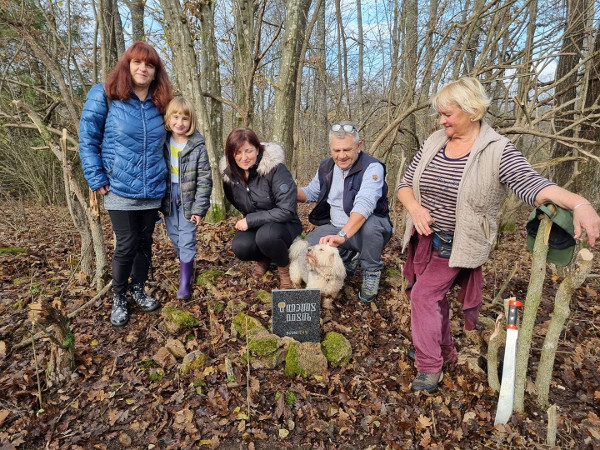Povijesno-putopisna družina Karlovačke županije na još jednom lijepom i poučnom izletu istraživanja i promicanja gotovo zaboravljenih kulturno-povijesnih znamenitosti šireg zavičaja (Foto: Tomislav Beronić)