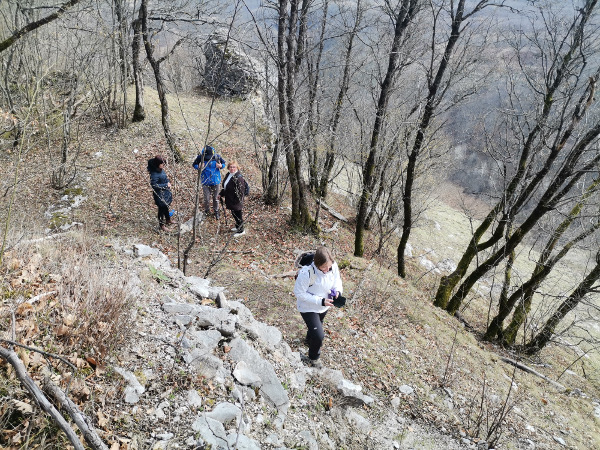 Pogled s nekadašnje vršne kule središnje utvrđene jezgre grada Skrada (Foto: Tomislav Beronić)