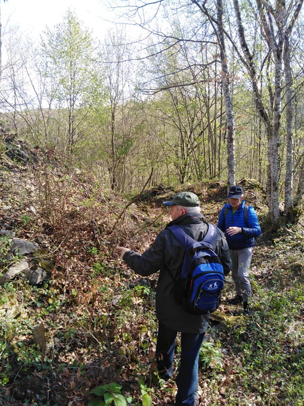 Izlet na Otmić prava je mala pustolovina, u koju su se upustili i članovi Povijesno-putopisne družine Karlovačke županije (Foto: Biserka Beronić)
