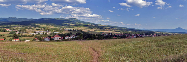 Na području naselja Krnjeuša u Petrovačkom polju podno planine Grmeč nekoć su bila živa predanja o divovskim i dugovječnim pretcima Nemrima (Izvor: Wikimedia (wikimedia.org); Foto: Branko Obradović)