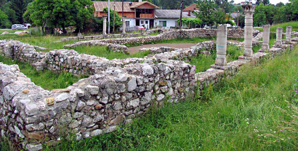 Ranokršćanska bazilika u Brezi blizu Sarajeva (Izvor: www.visitmycountry.net - Bosna i Hercegovina (www.visitmycountry.net/bosnia_herzegovina/))