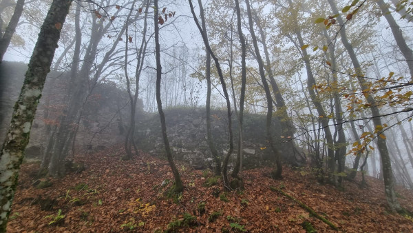 Velika okrugla jugoistočna kula (Foto: Tomislav Beronić)