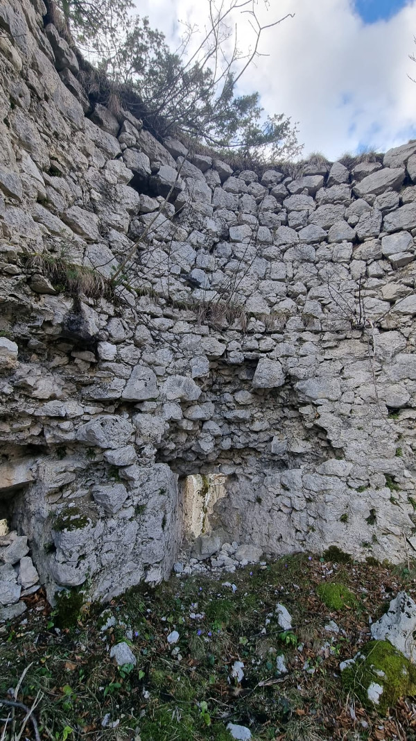 Unutrašnjost čeone kule s puškarnicama (Foto: Tomislav Beronić)